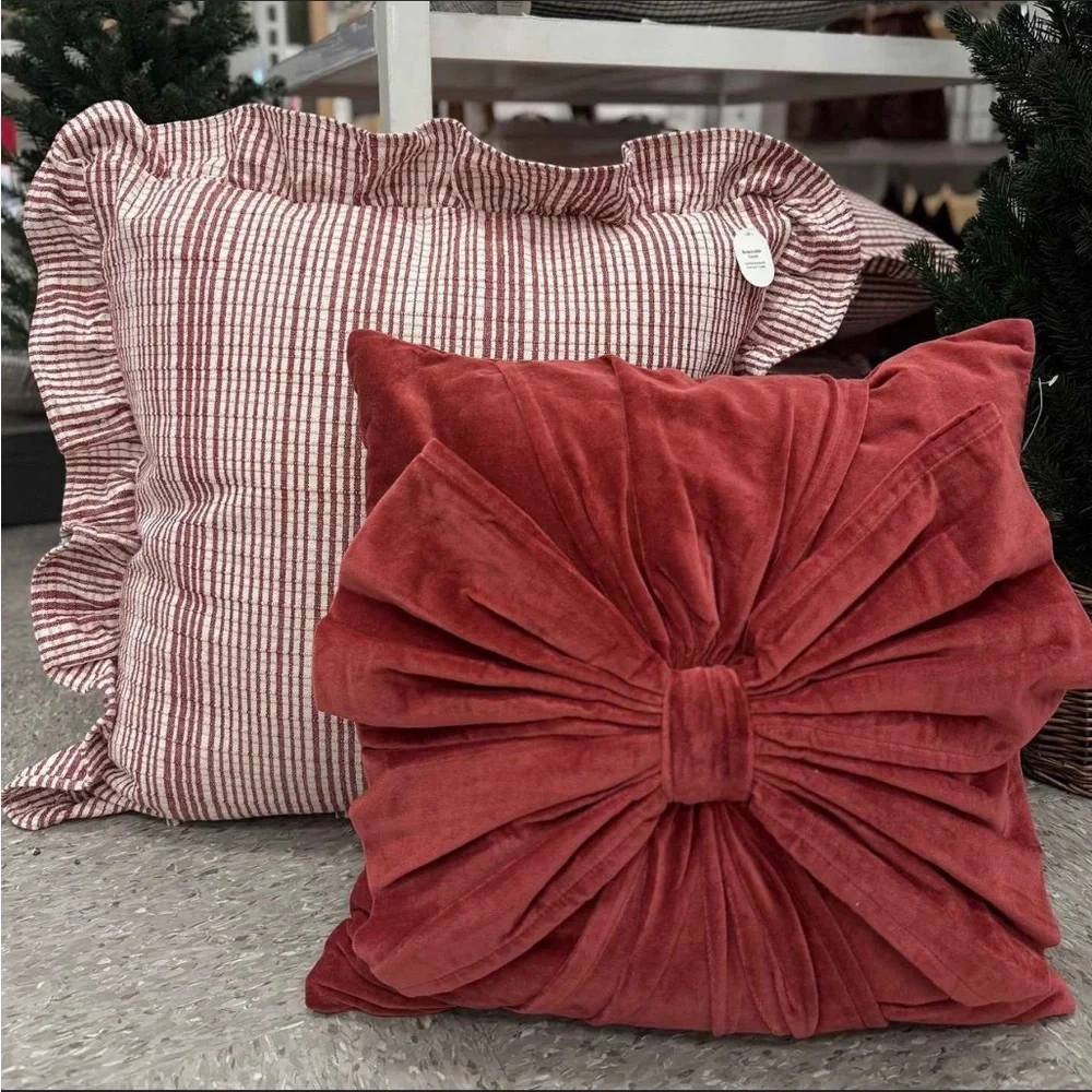 20x20”‎ VELVET BOW THROW PILLOW BURGUNDY STUDIO MCGEE